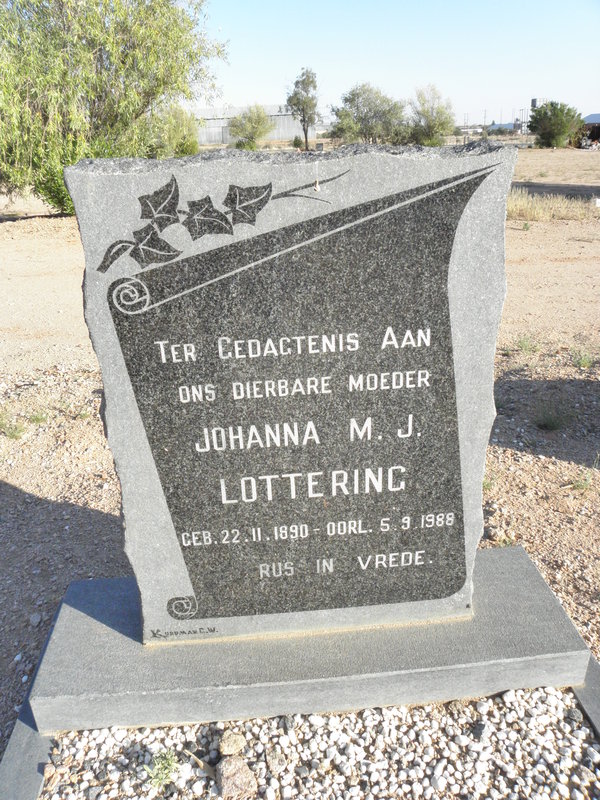 LOTTERING Johanna M.J. 1890-1989