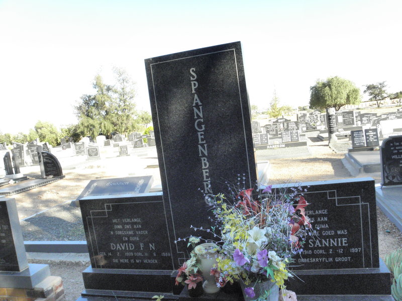 SPANGENBERG David F.N. 1909-1988 &amp; Sannie 1916-1997