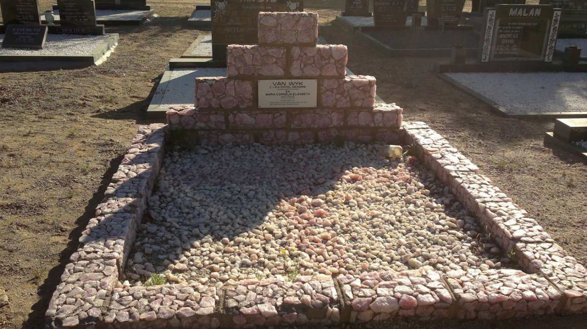 WYK Christoffel Hendrik, van 1895-1984 &amp; Maria Cornelia Elizabeth LIEBENBERG 1903-1989