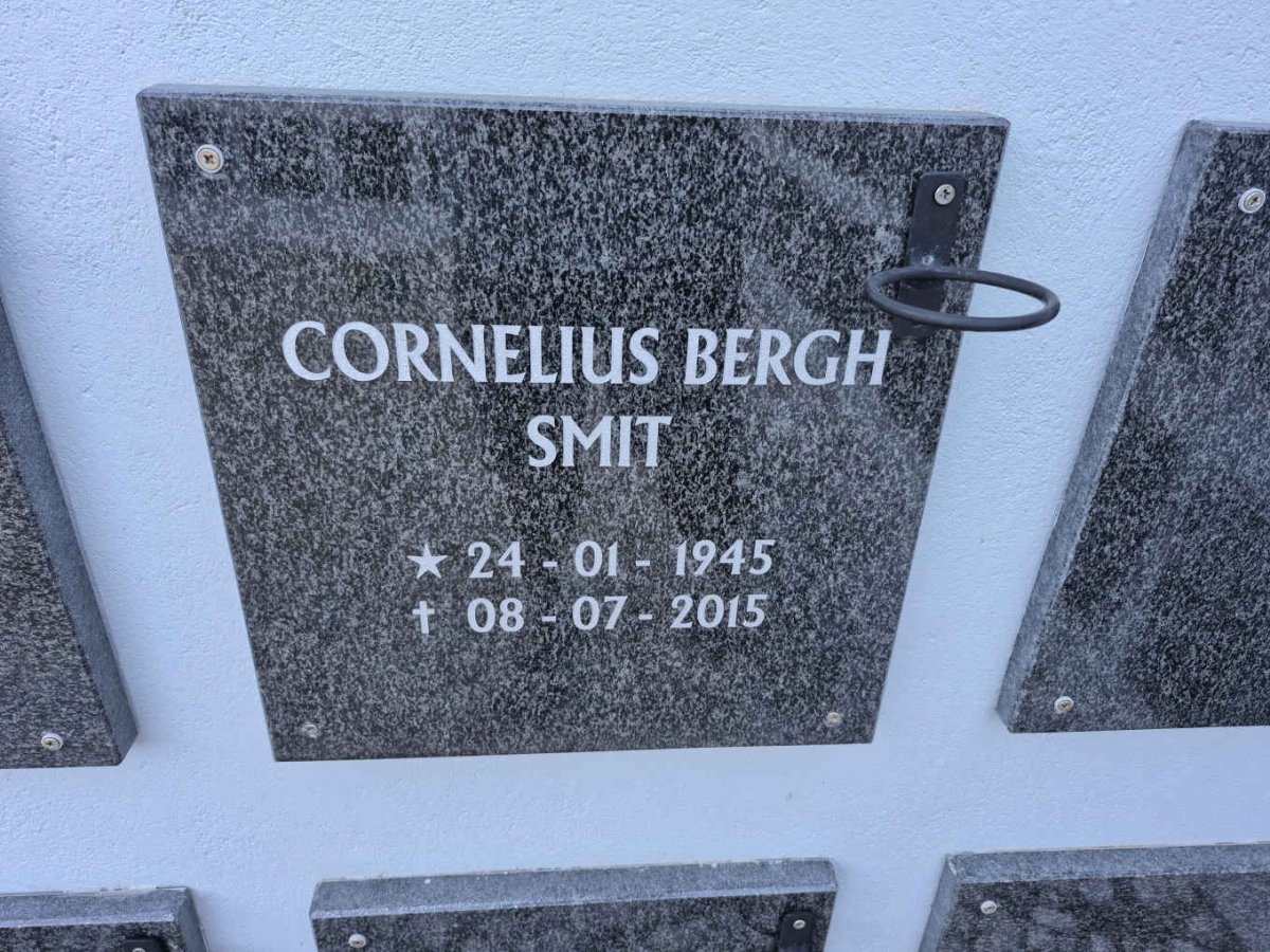 SMIT Cornelius Bergh 1945-2015