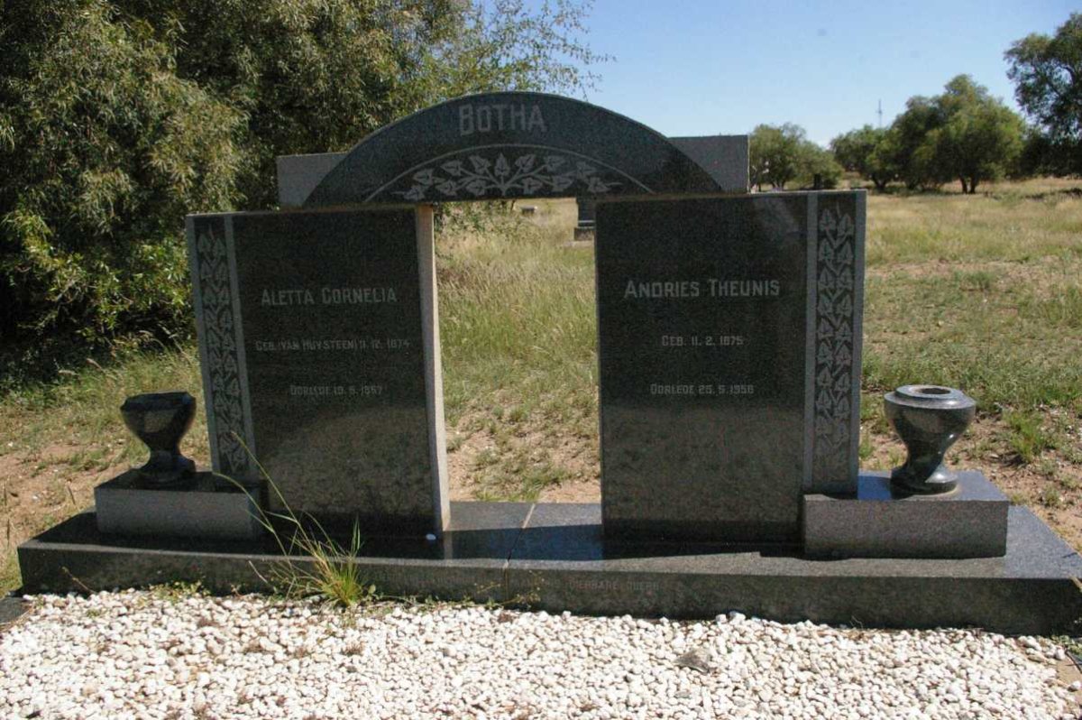 BOTHA Andries Theunis 1875-1956 &amp; Aletta Cornelia VAN HUYSTEEN 1874-1957