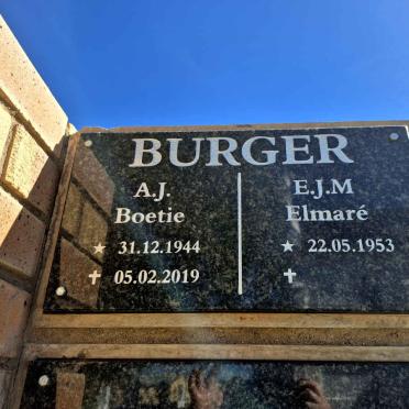 BURGER A.J. 1944-2019 & E.J.M. 1953-