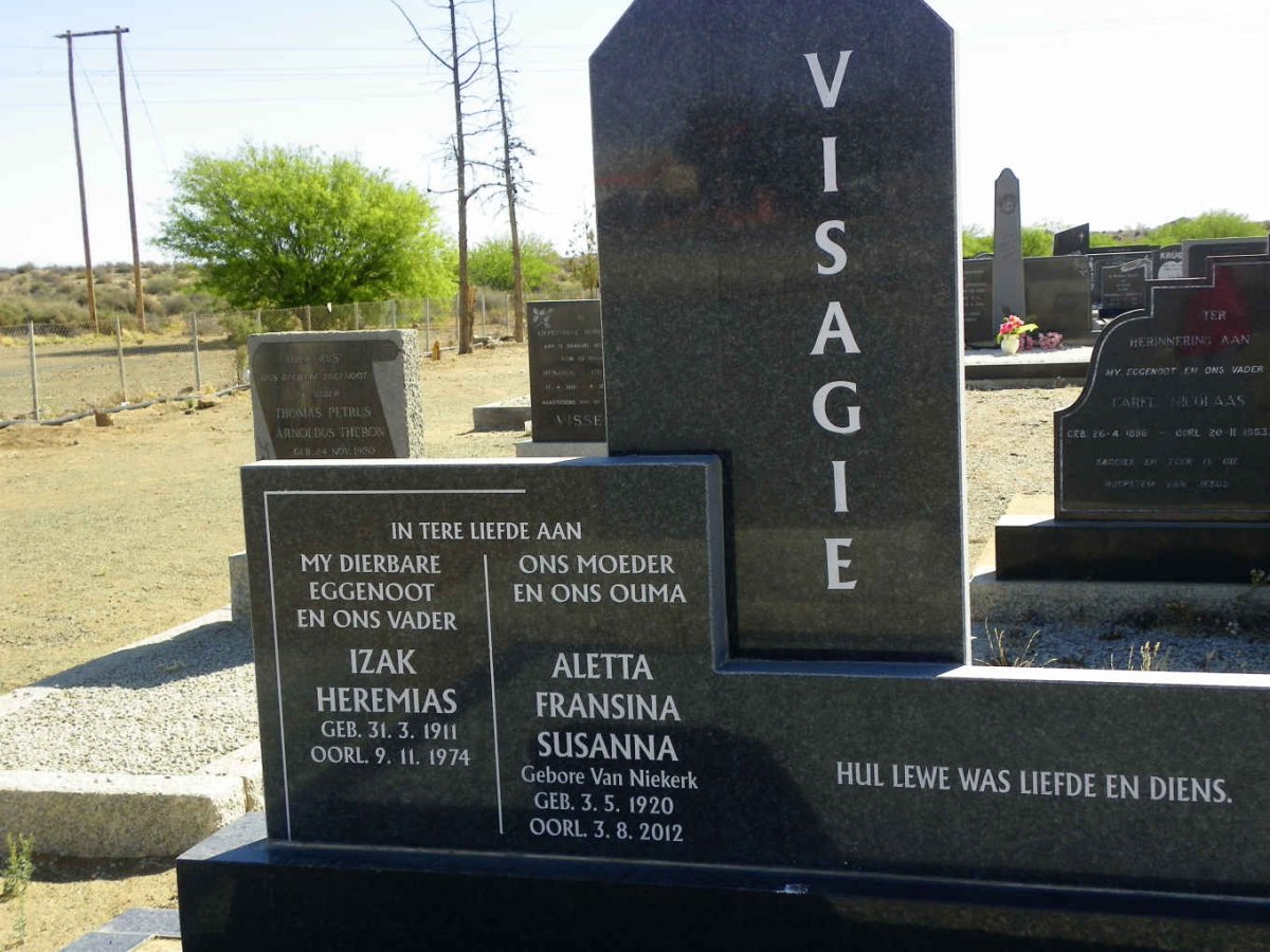VISAGIE Izak Heremias 1911-1974 &amp; Aletta Fransina Susanna VAN NIEKERK 1920-2012