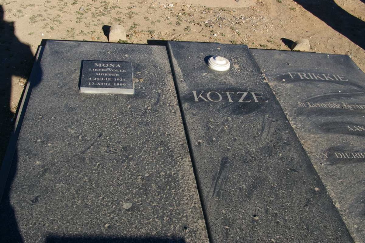 KOTZE Mona 1924-1999 :: KOTZE Frikkie