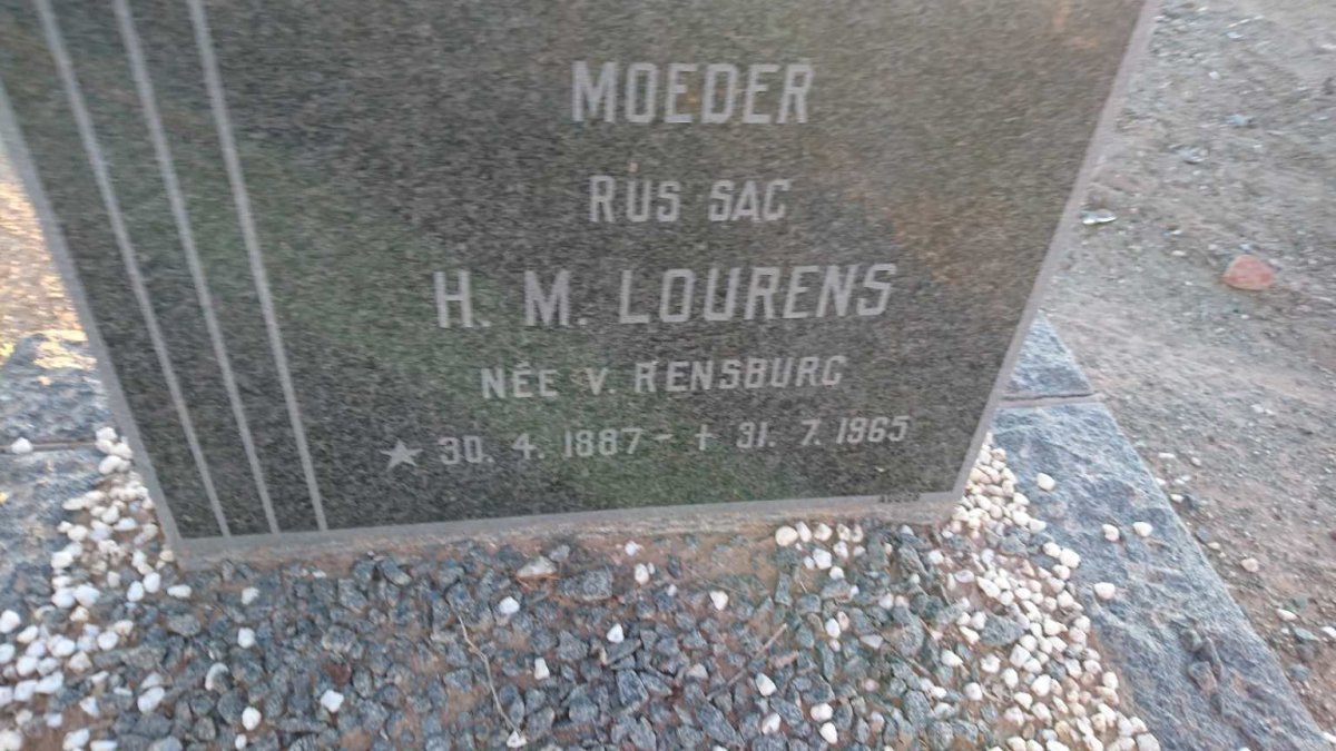 LOURENS H.M. nee V. RENSBURG 1887-1965