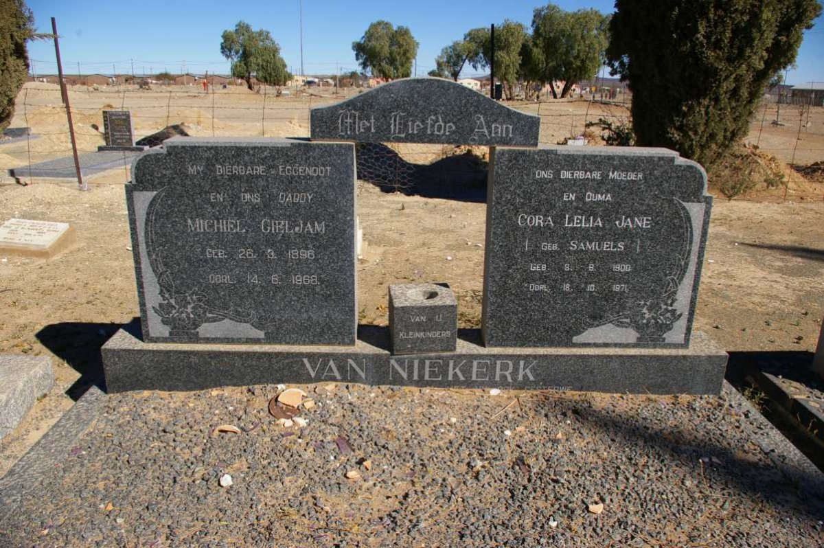 NIEKERK Michiel Gieljam, van 1896-1968 &amp; Cora Lelia Jane SAMUELS 1900-1971