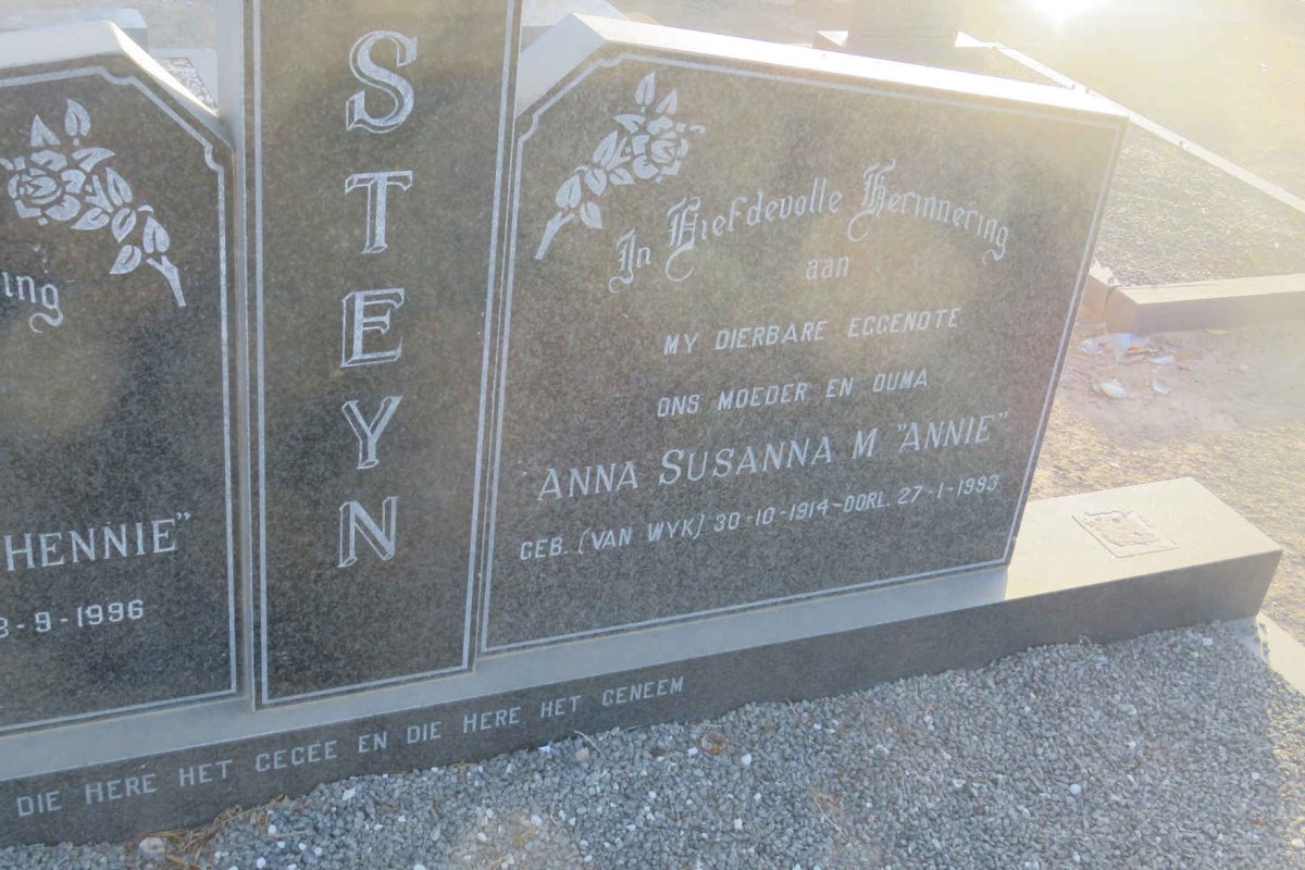 STEYN Nicolaas Hendrik 1915-1996 &amp; Anna Susanna M. VAN WYK 1914-1993
