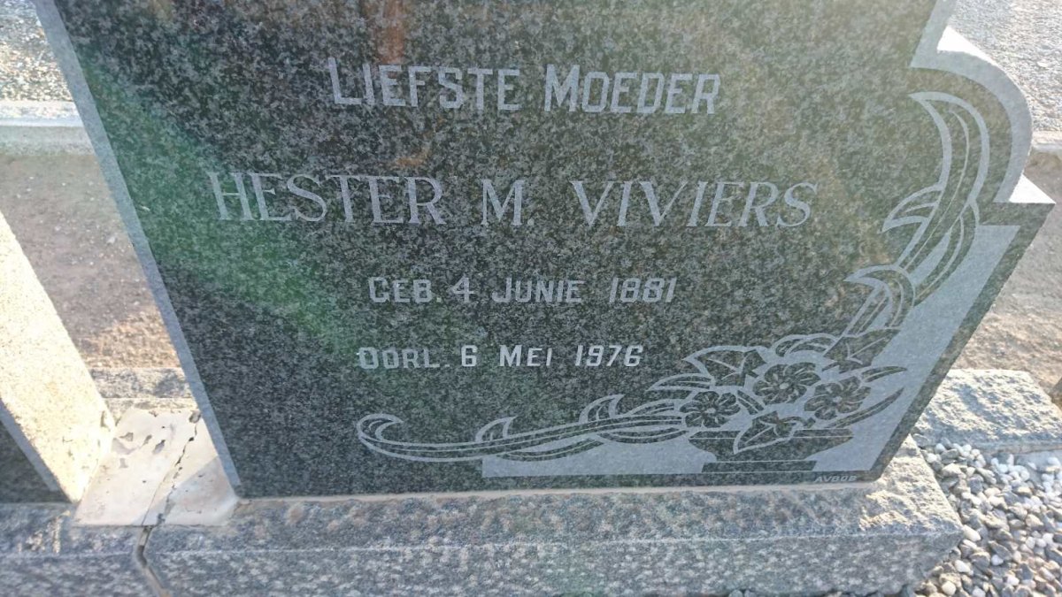 VIVIERS Petrus J. 1876-1968 &amp; Hester M. 1881-1976