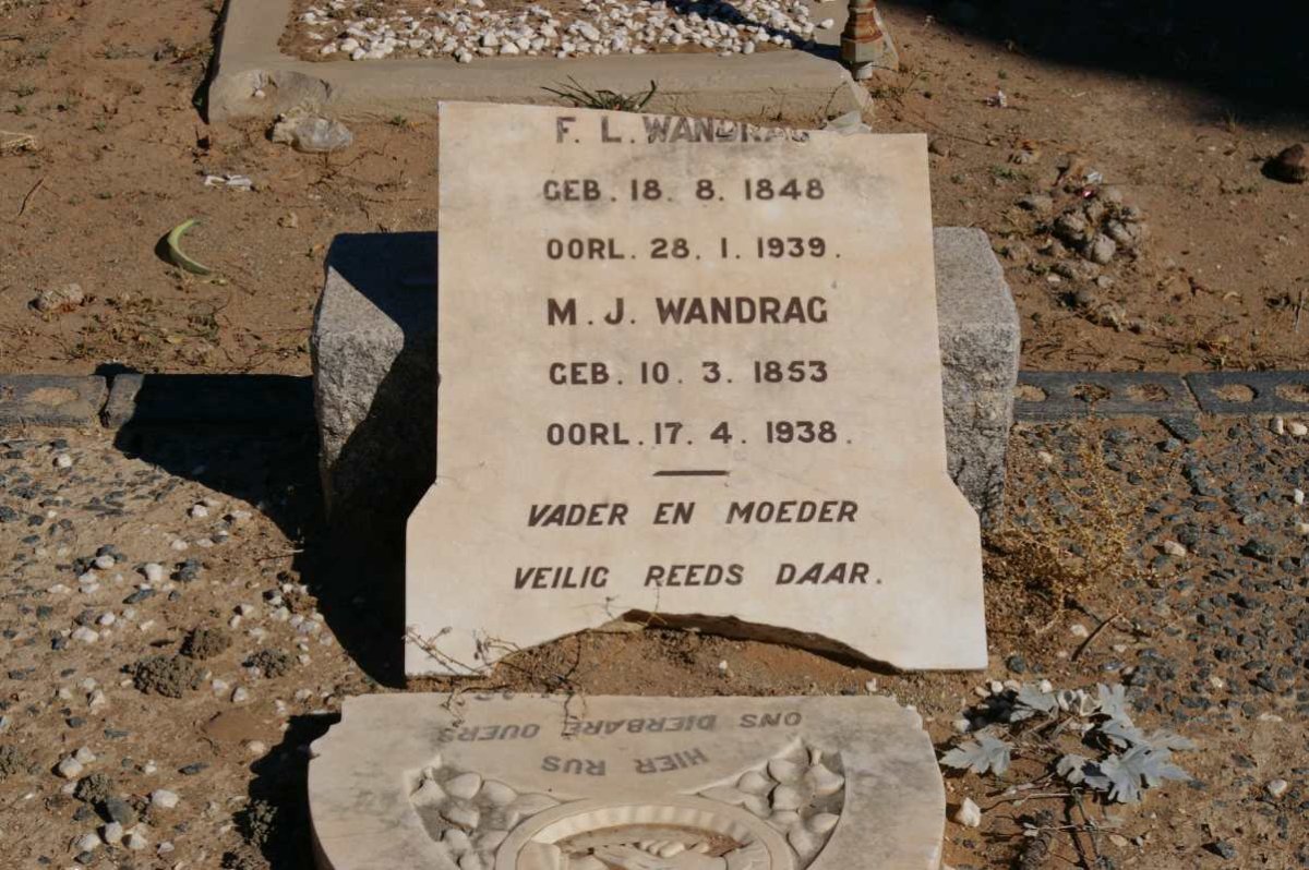 WANDRAG F.L. 1848-1939 &amp; M.J. 1853-1938