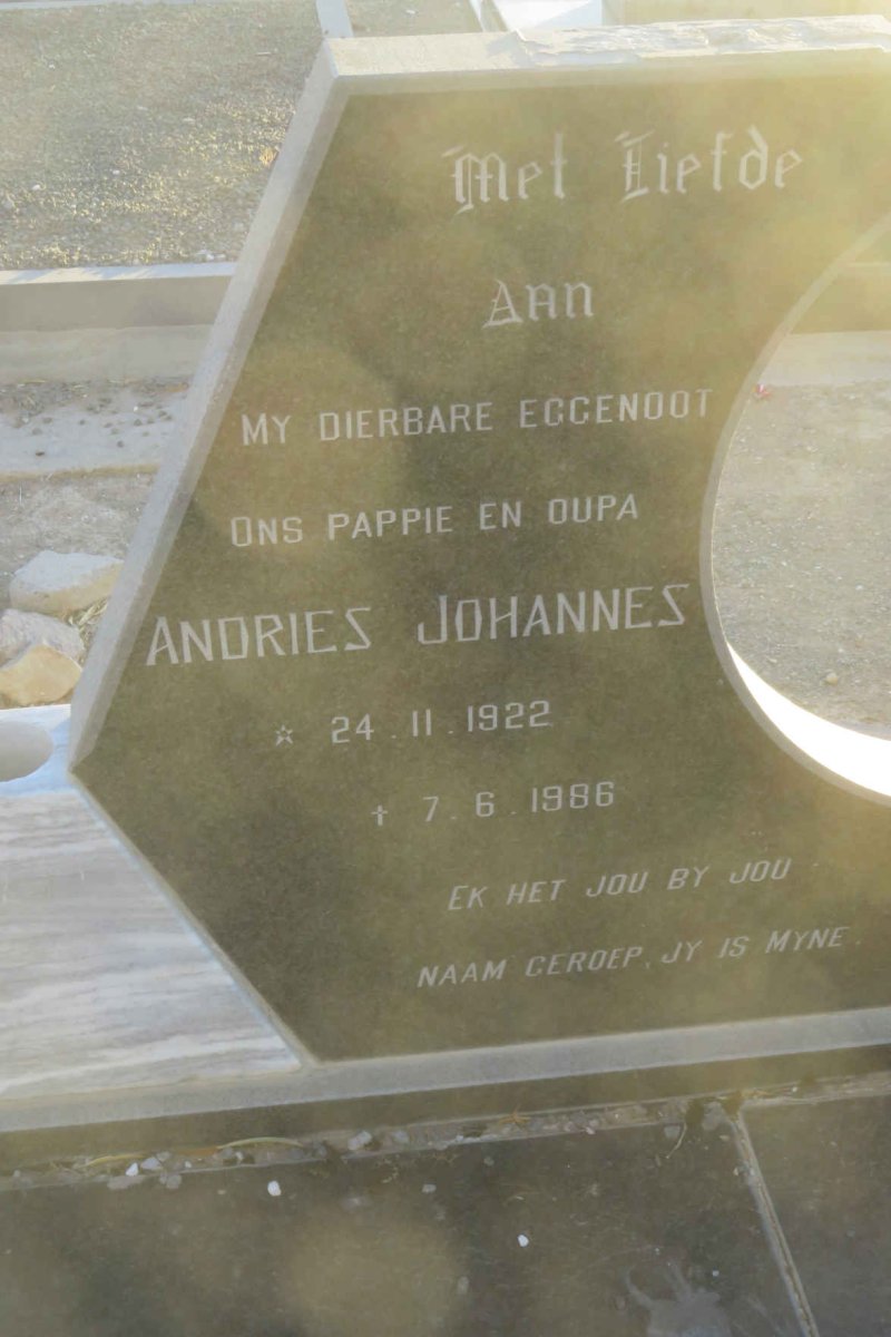 ? Andries Johannes 1922-1986 &amp; Maria Magdalena BLOM 1928-2006