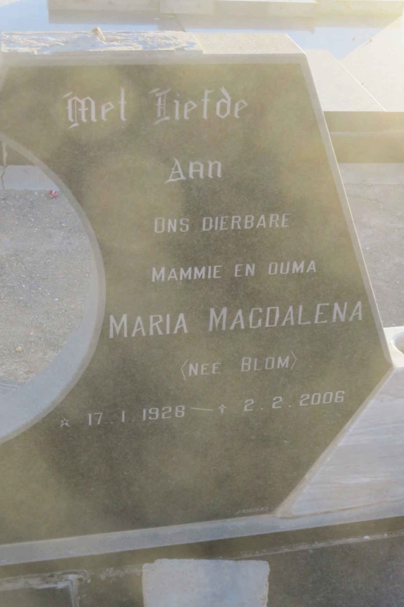 ? Andries Johannes 1922-1986 &amp; Maria Magdalena BLOM 1928-2006