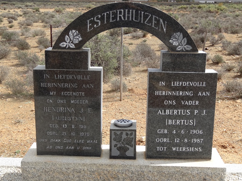 ESTERHUIZEN Albertus P.J. 1906-1987 &amp; Hendrina J.E. AUGUSTYN 1911-1970