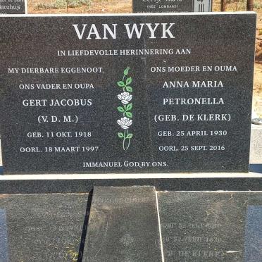 WYK Gert Jacobus, van 1918-1997 &amp; Anna Maria Petronella DE KLERK 1930-2016
