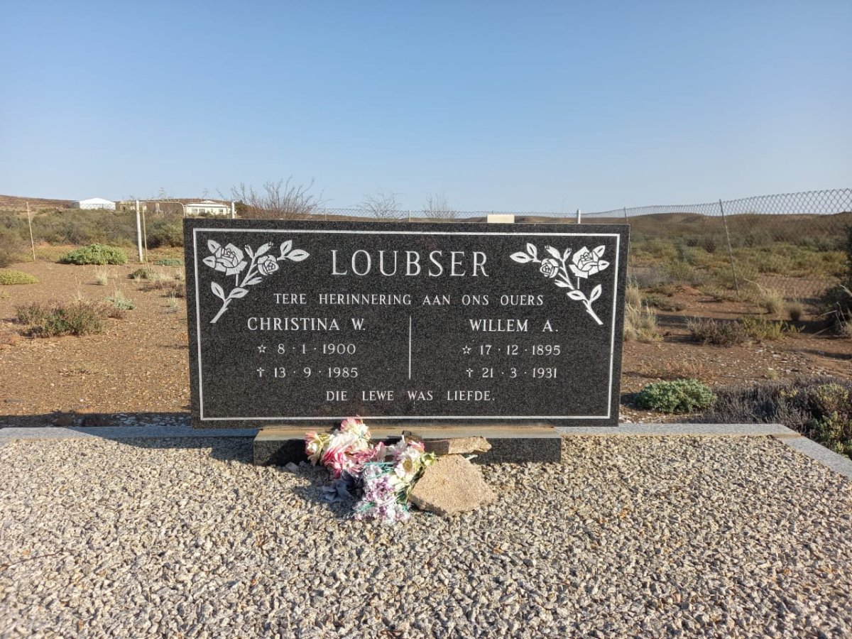 LOUBSER Willem A. 1895-1931 & Christina W. 1900-1985