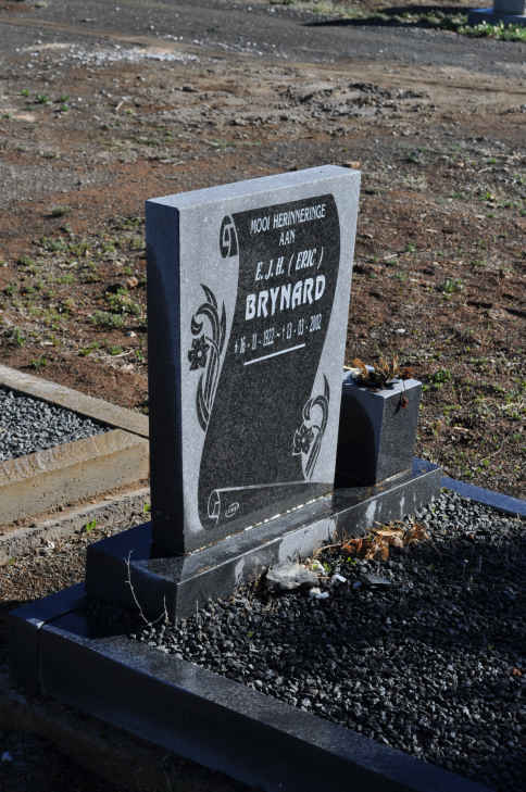 BRYNARD E.J.H. 1922-2002