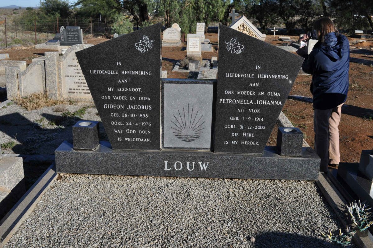 LOUW Gideon Jacobus 1898-1976 &amp; Petronella Johanna VLOK 1914-2003