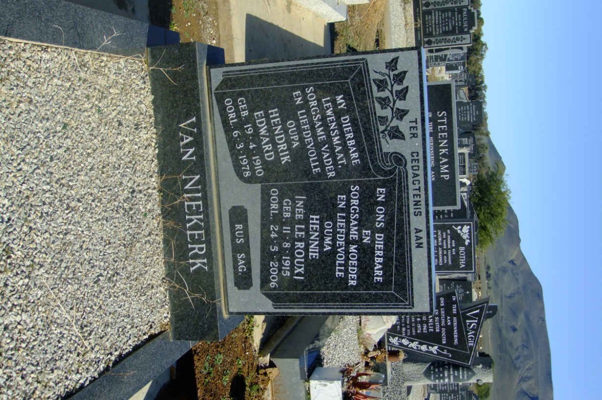 NIEKERK Hendrik Edward, van 1910-1978 &amp; Hennie LE ROUX 1915-2006