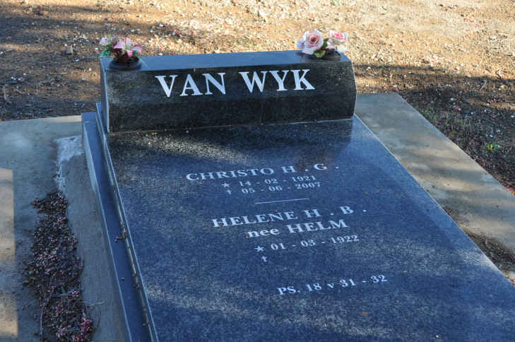 WYK Christo H.G., van 1921-2007 &amp; Helene H.B. HELM 1922-