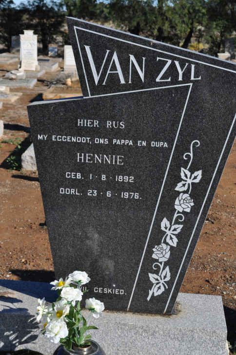 ZYL Hennie, van 1892-1976