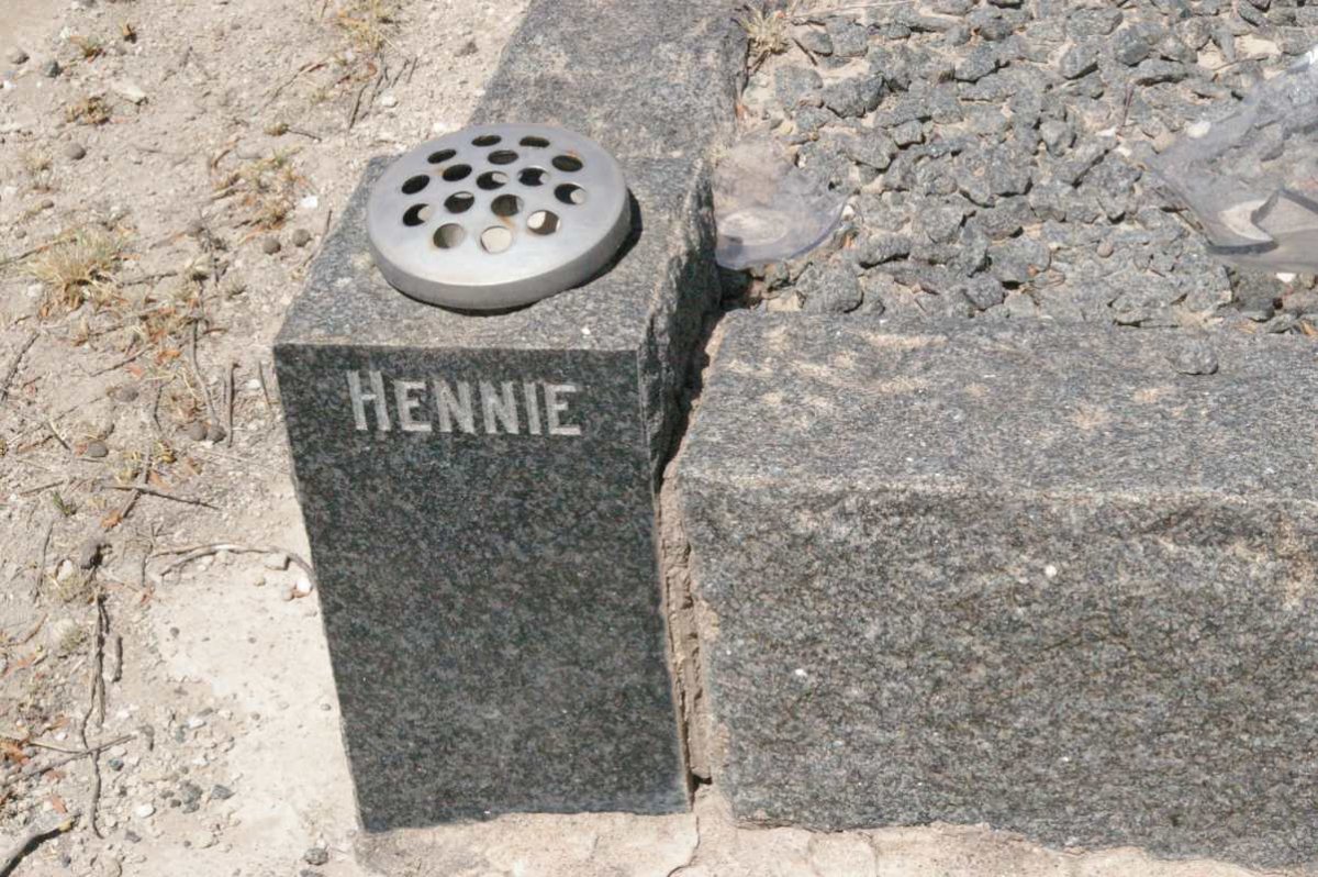 Hennie