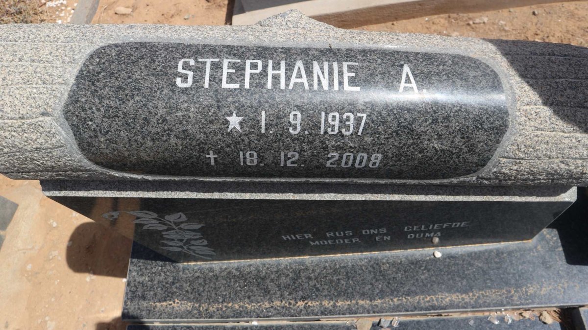 AARDE Pieter, van 1931-1979 &amp; Stephanie A. 1937-2008