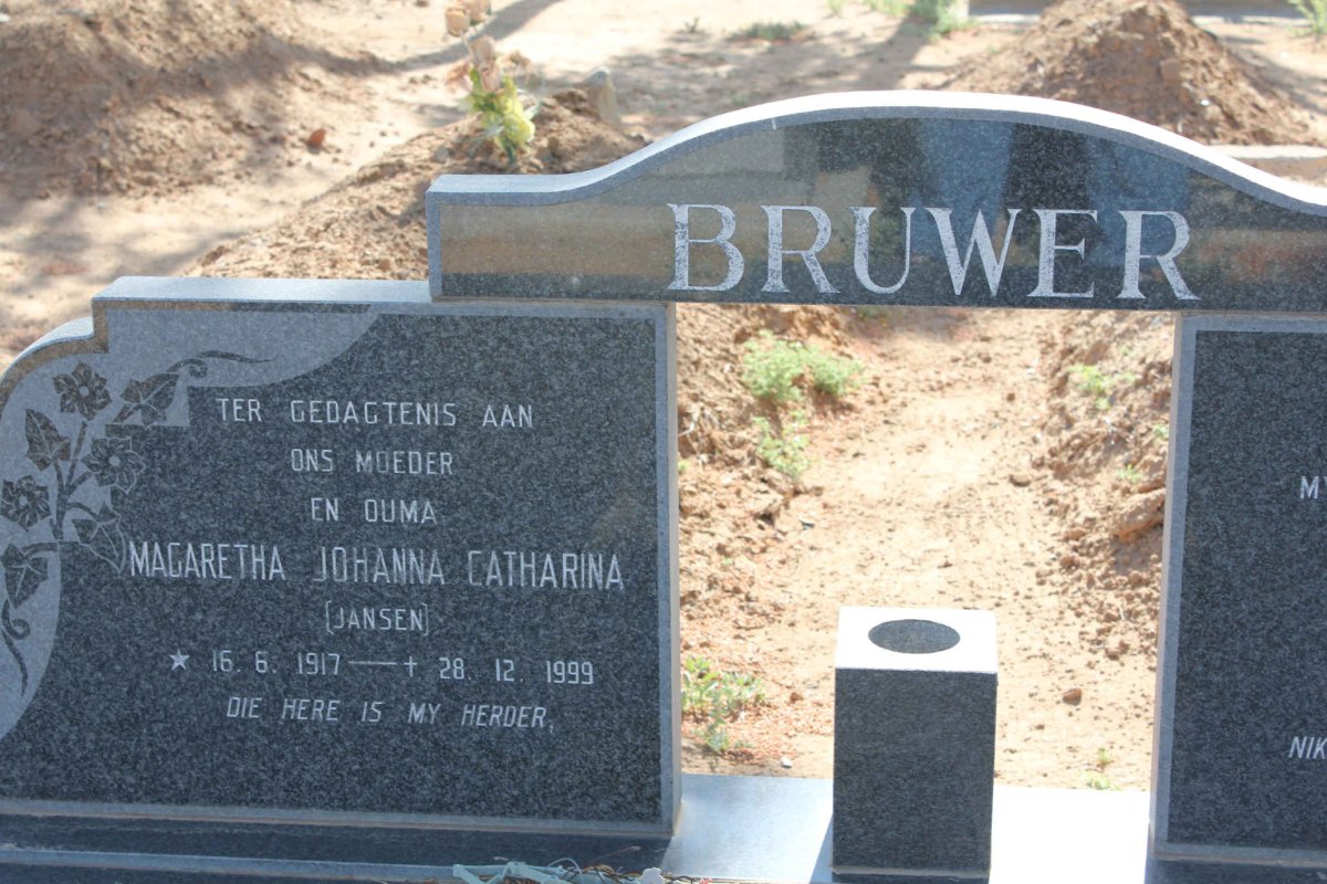 BRUWER Magaretha Johanna Catharina nee JANSEN 1917-1999