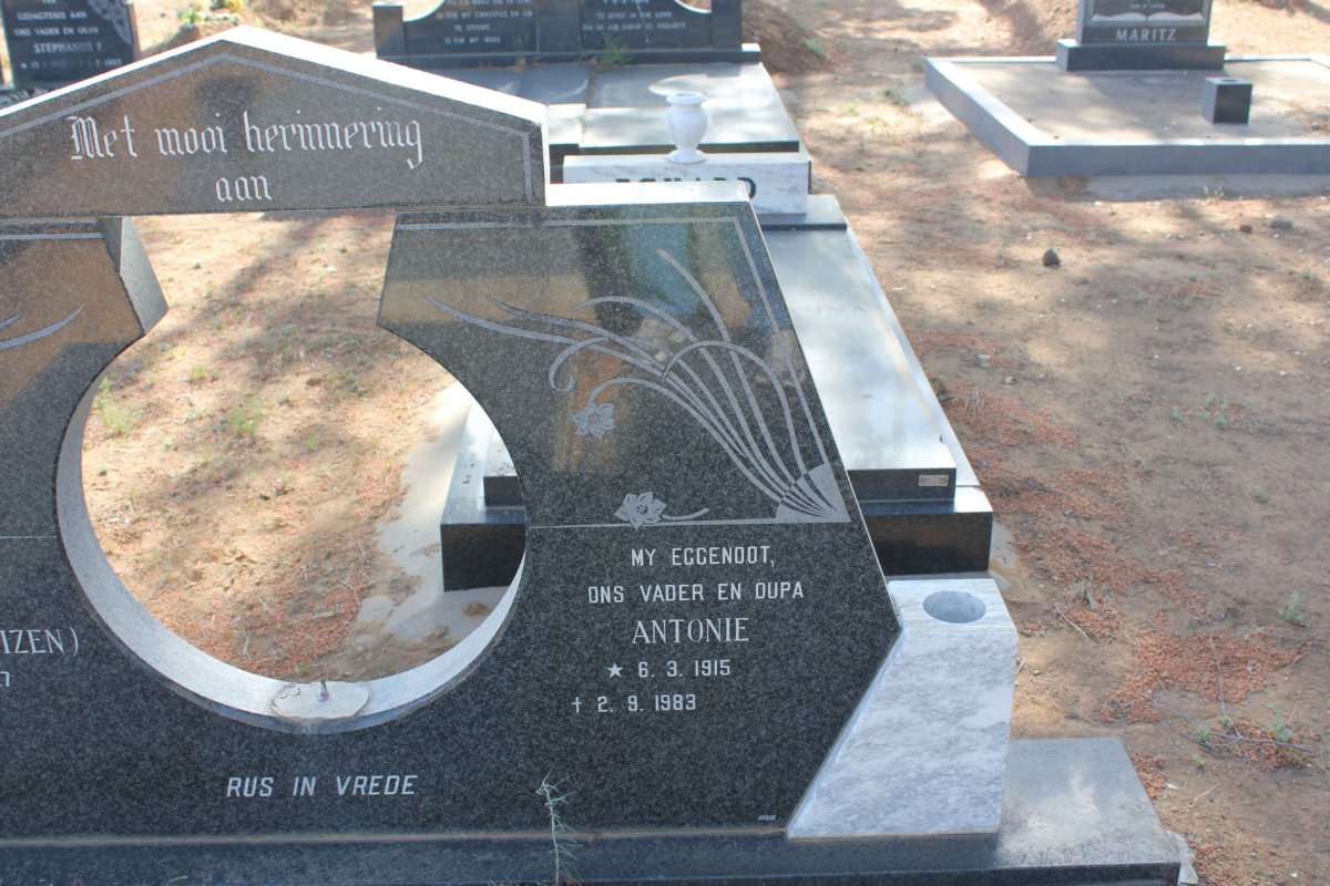 COREEJES Antonie 1915-1983 &amp; Max V.D. WESTHUIZEN 1917-