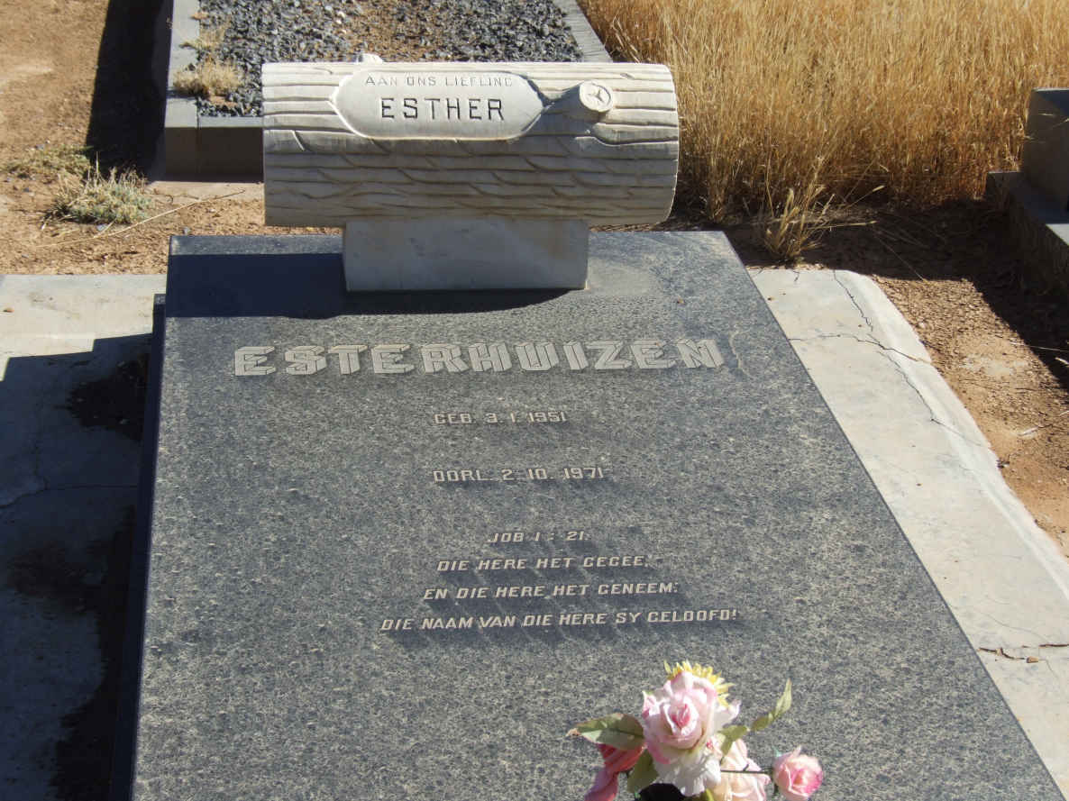 ESTERHUIZEN Esther 1951-1971