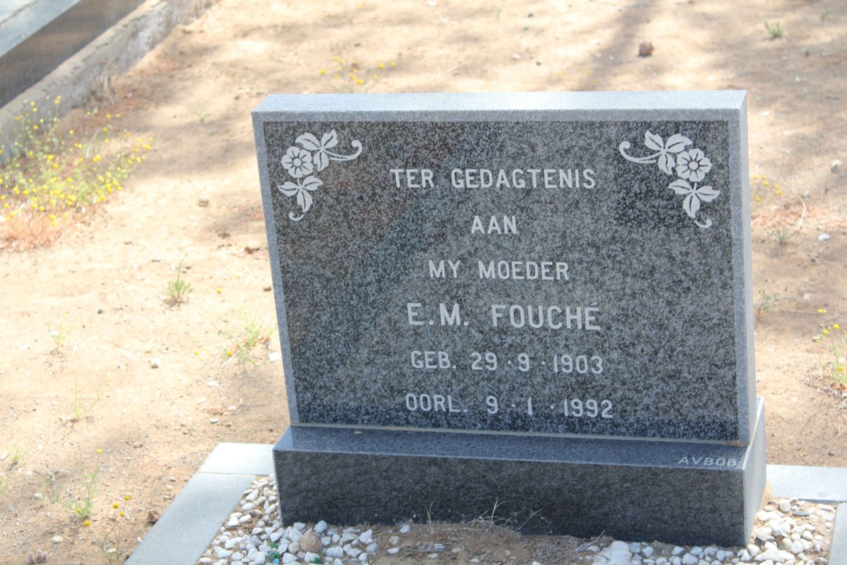 FOUCHÉ E.M. 1903-1992