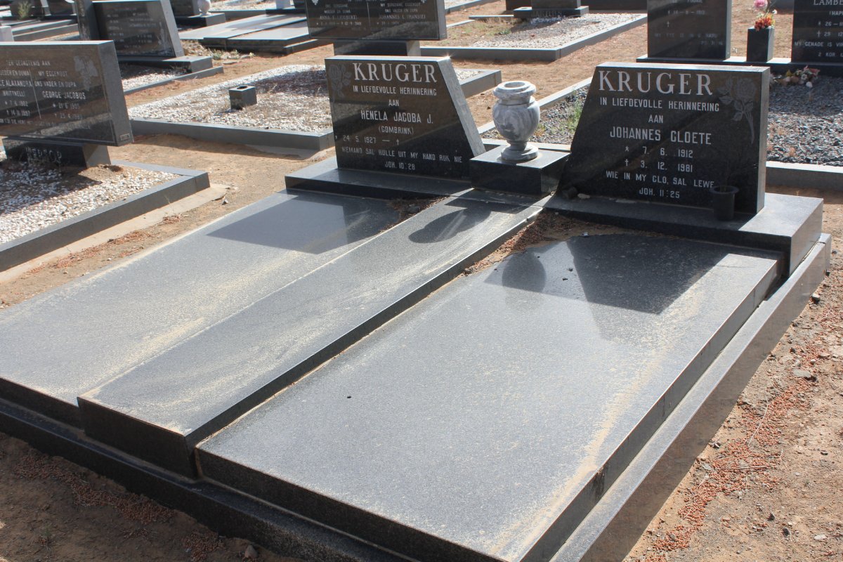 KRUGER Johannes Cloete 1912-1981 &amp; Henela Jacoba J. COMBRINK 1927-