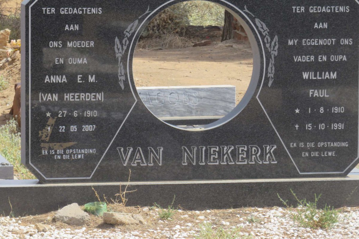 NIEKERK William Faul, van 1910-1991 &amp; Anna E.M. VAN HEERDEN 1910-2007