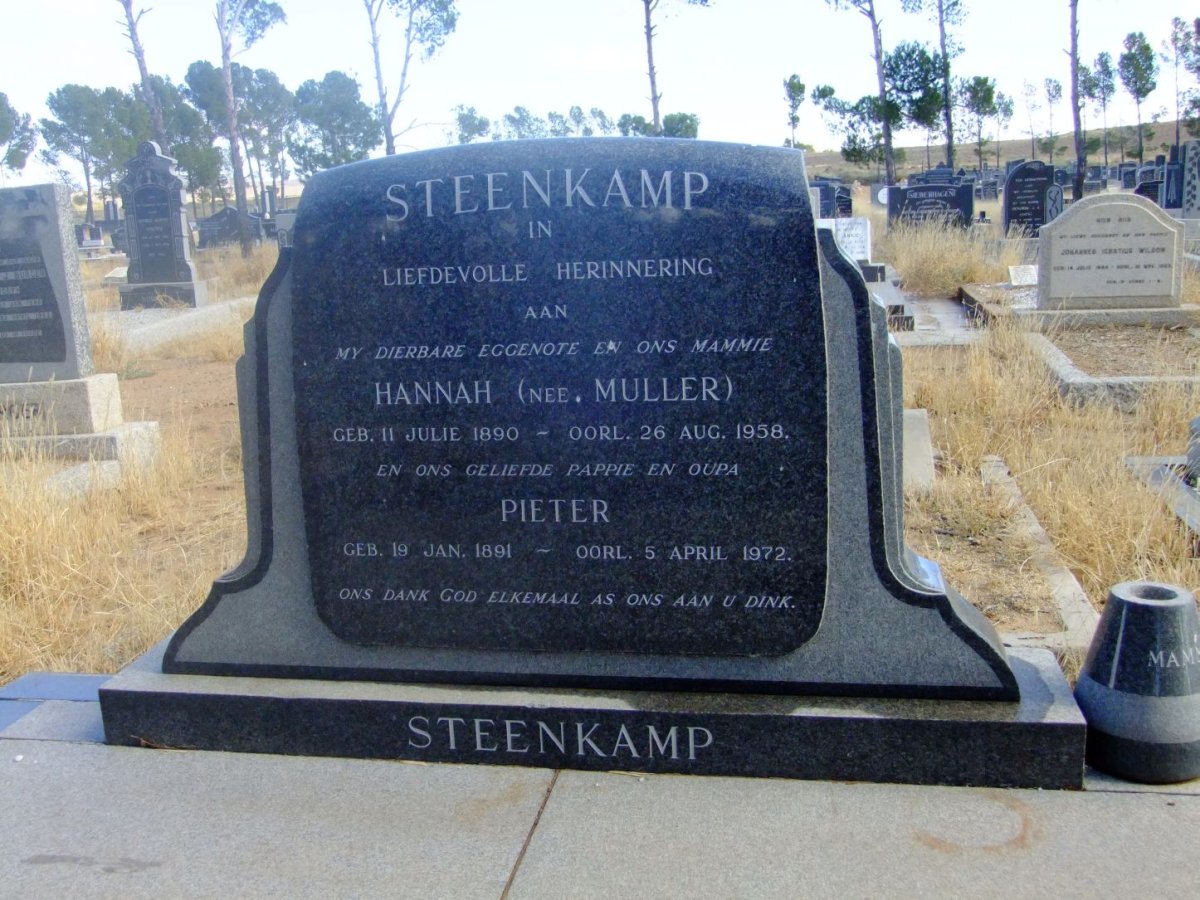 STEENKAMP Pieter 1891-1972 &amp; Hannah MULLER 1890-1958