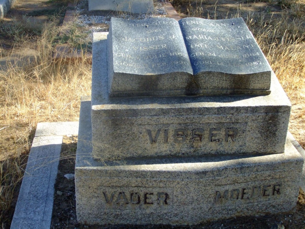 VISSER Jacobus J. 1862-1920 &amp; Maria J. MALAN 1864-1957