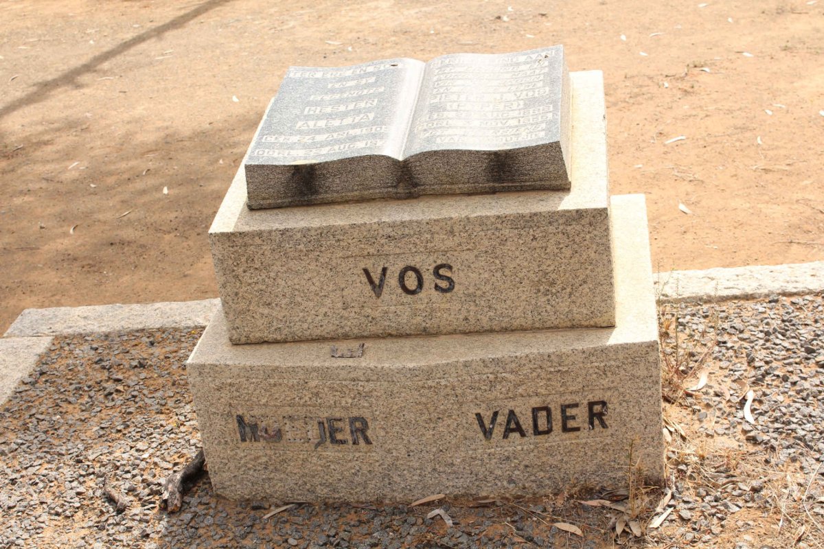 VOS Pieter J. 1888-1955 &amp; Hester Aletta 1905-1979