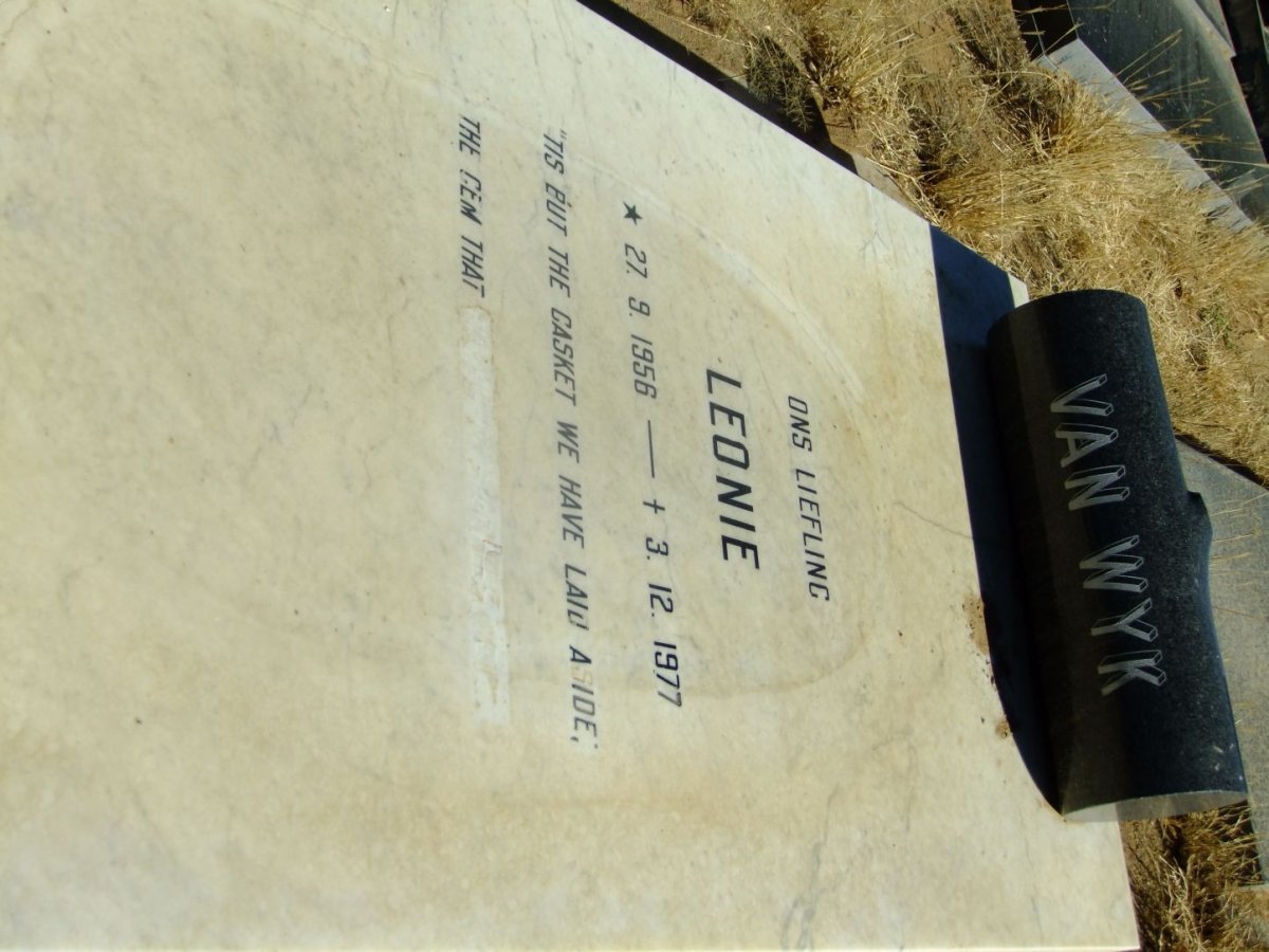 WYK Leonie, van 1956-1977