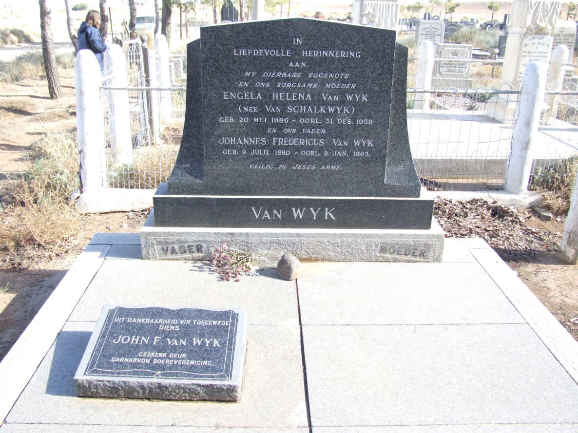 WYK Johannes Fredericus, van 1880-1963 &amp; Engela Helena VAN SCHALKWYK 1886-1958