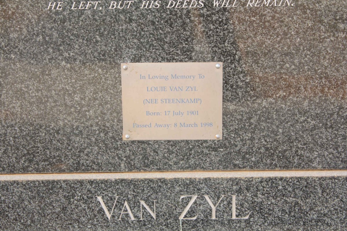 ZYL Louie, van nee STEENKAMP 1901-1998