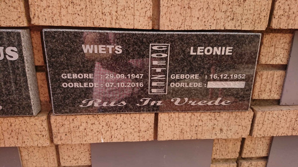 COETZEE Wiets 1947-2016 &amp; Leonie 1952-