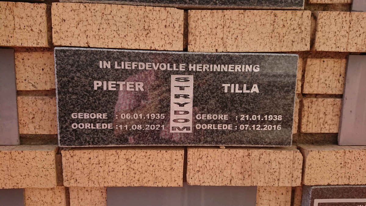 STRYDOM Pieter 1935-2021 &amp; Tilla 1938-2016