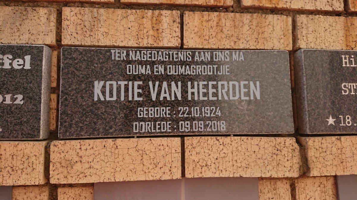 HEERDEN Kotie, van 1924-2018