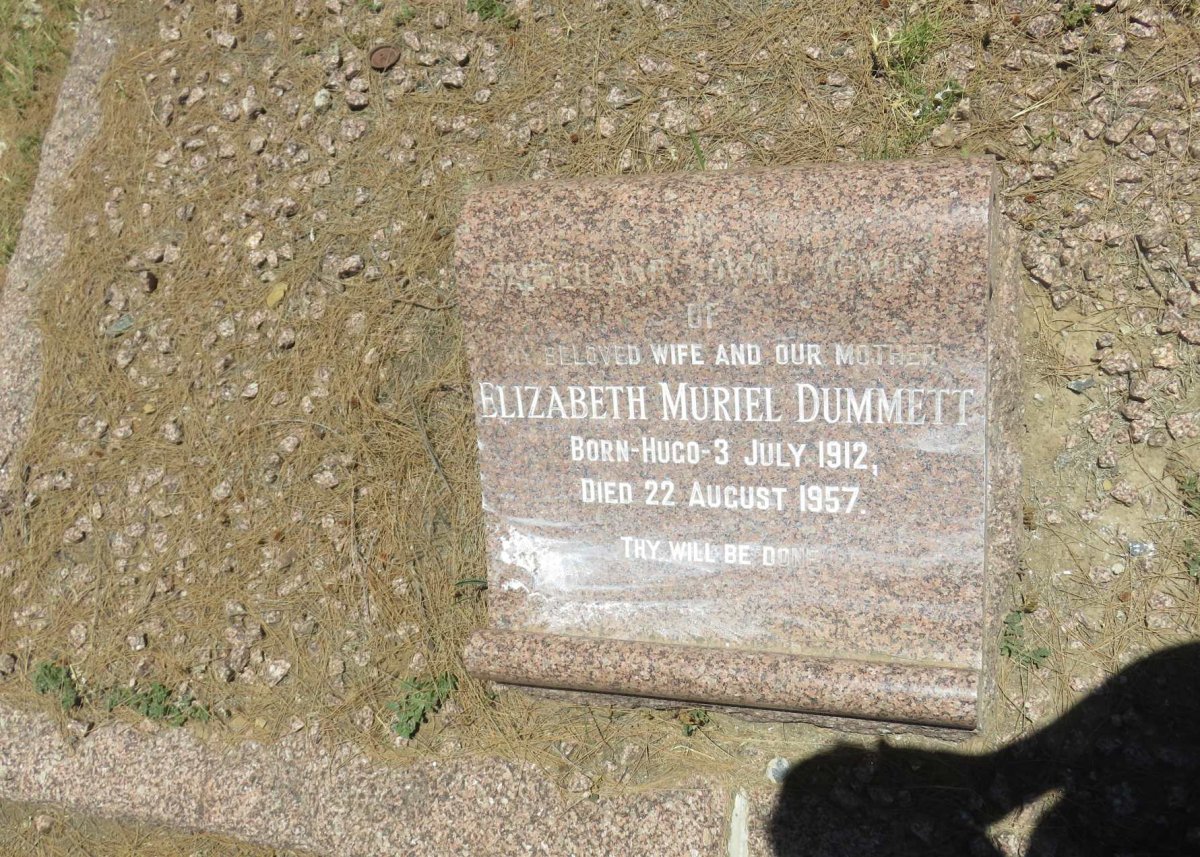 DUMMETT Elizabeth Muriel nee HUGO 1912-1957