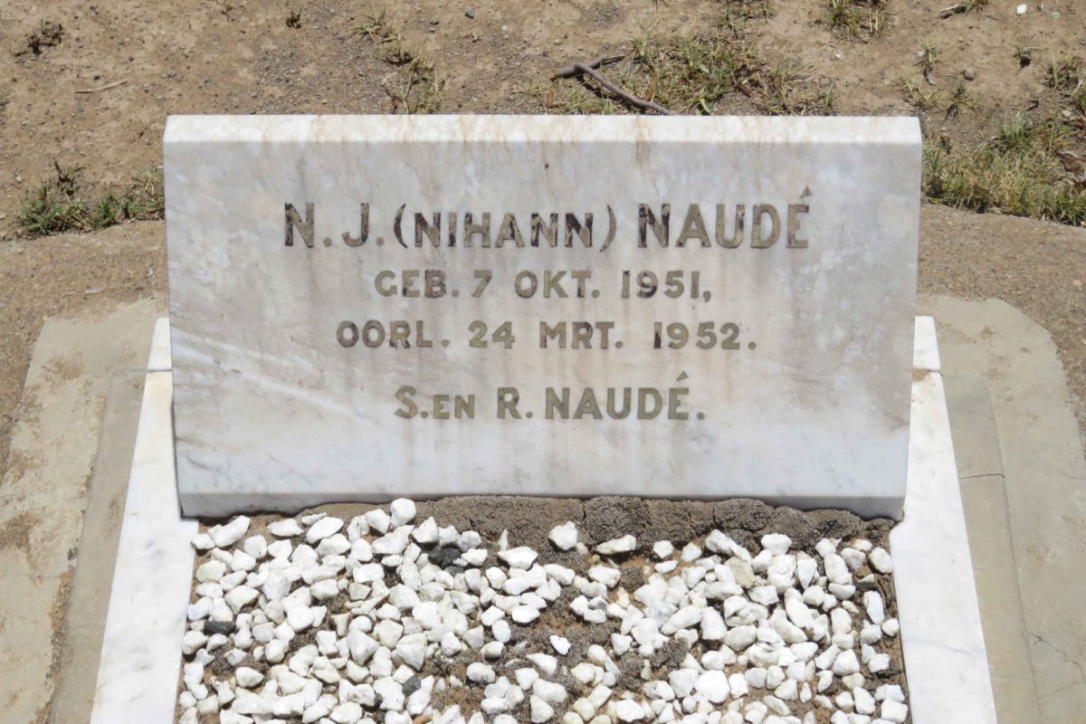 NAUDÉ N.J. 1951-1952