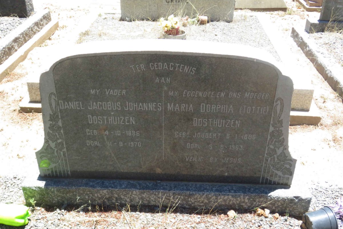 OOSTHUIZEN Daniel Jacobus Johannes 1886-1970 &amp; Maria Dorphia JOUBERT 1886-1963