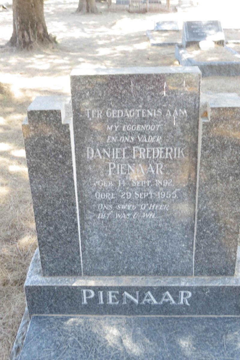 PIENAAR Daniel Frederik 1892-1955