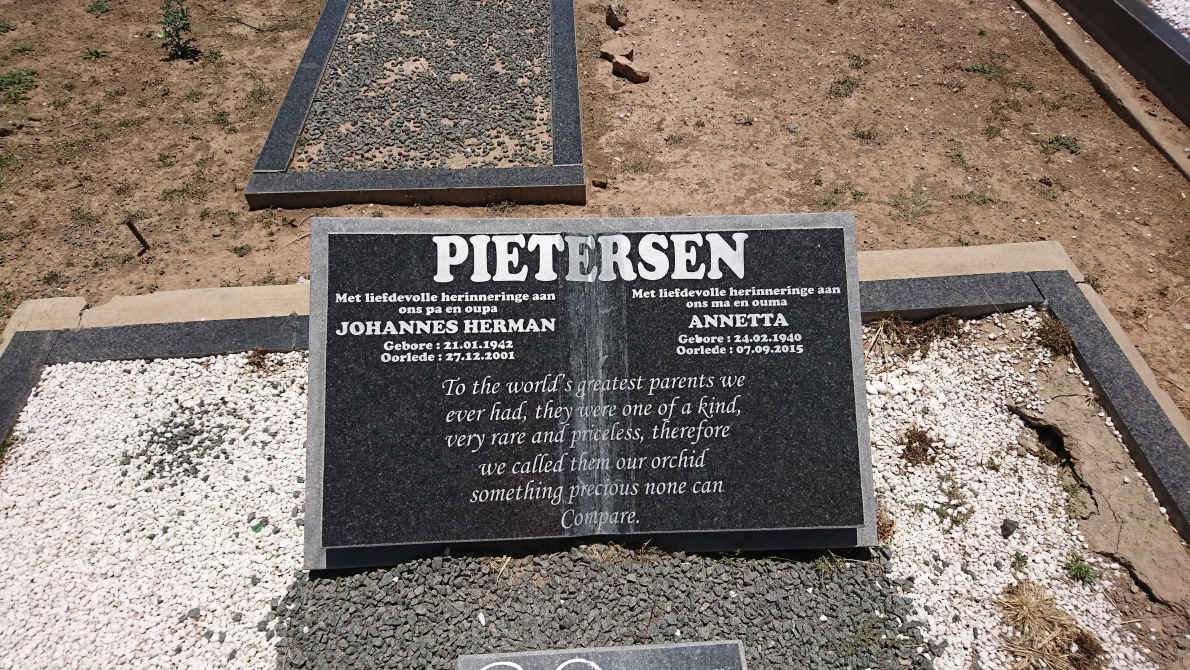 PIETERSEN Johannes Herman 1942-2001 &amp; Annetta 1940-2015
