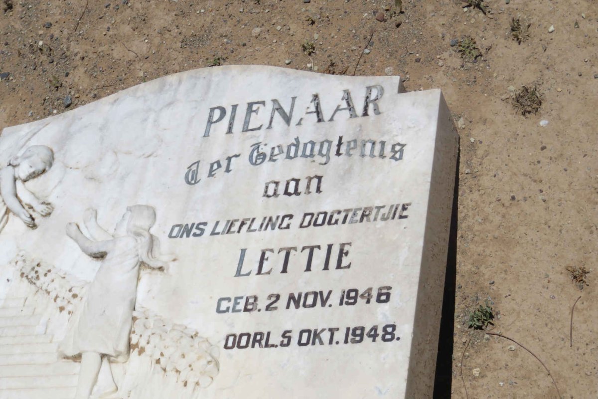 PIENAAR Lettie 1946-1948