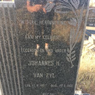 Northern Cape, DE AAR district, Ezels Fountain 65, Taaibospoort, farm cemetery