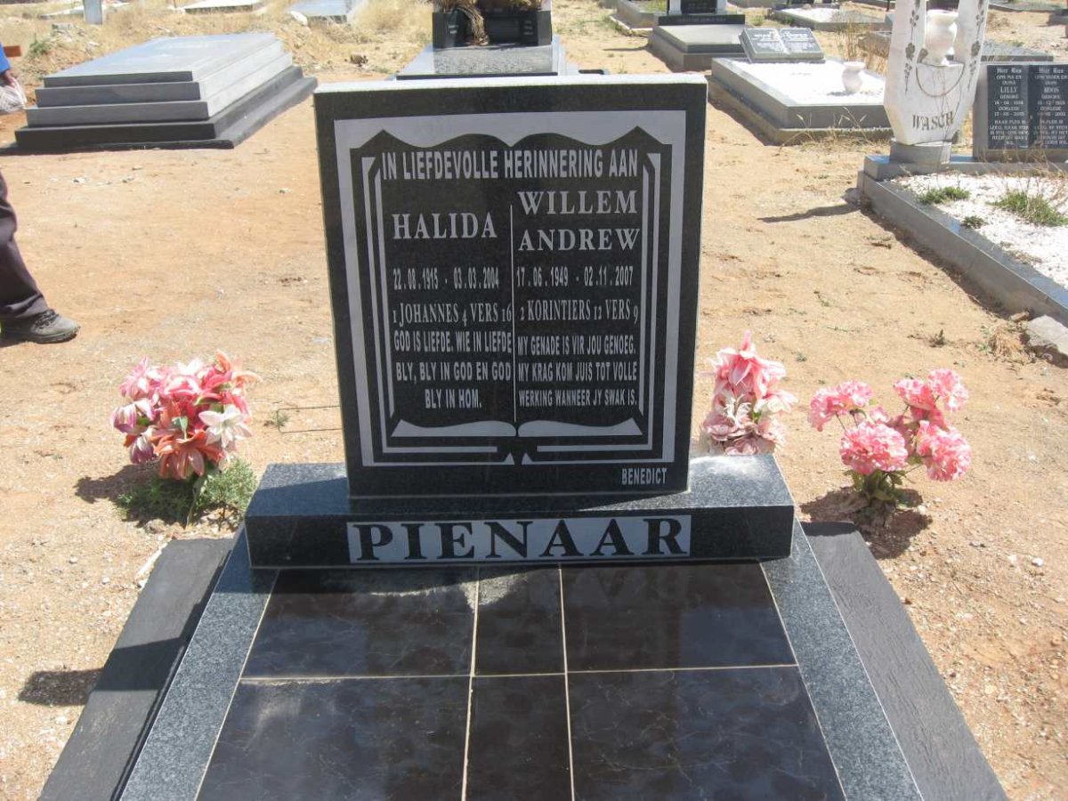PIENAAR Halida 1915-2004 :: PIENAAR Willem Andrew 1949-2007