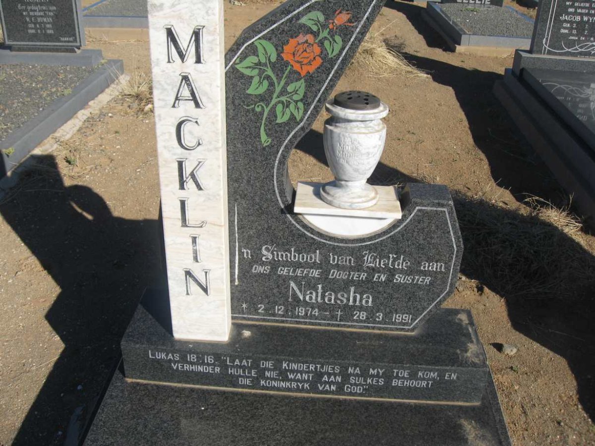 MACKLIN Natasha 1974-1991