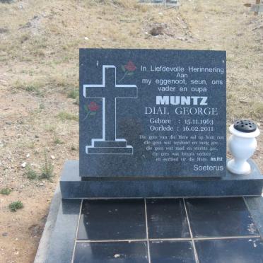 MUNTZ Dial George 1963-2011